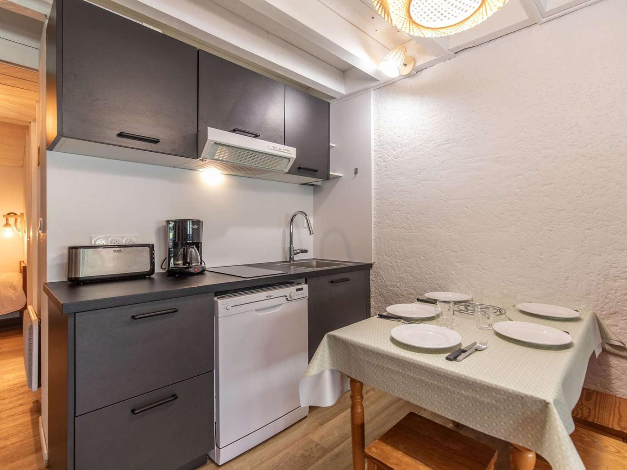 T2 Renove Avec Terrasse, Parking Prive, Local Velos A Cauterets - Fr-1-401-290 Экстерьер фото